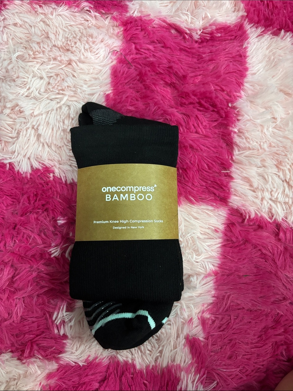 Onecompress bamboo compression socks NWT